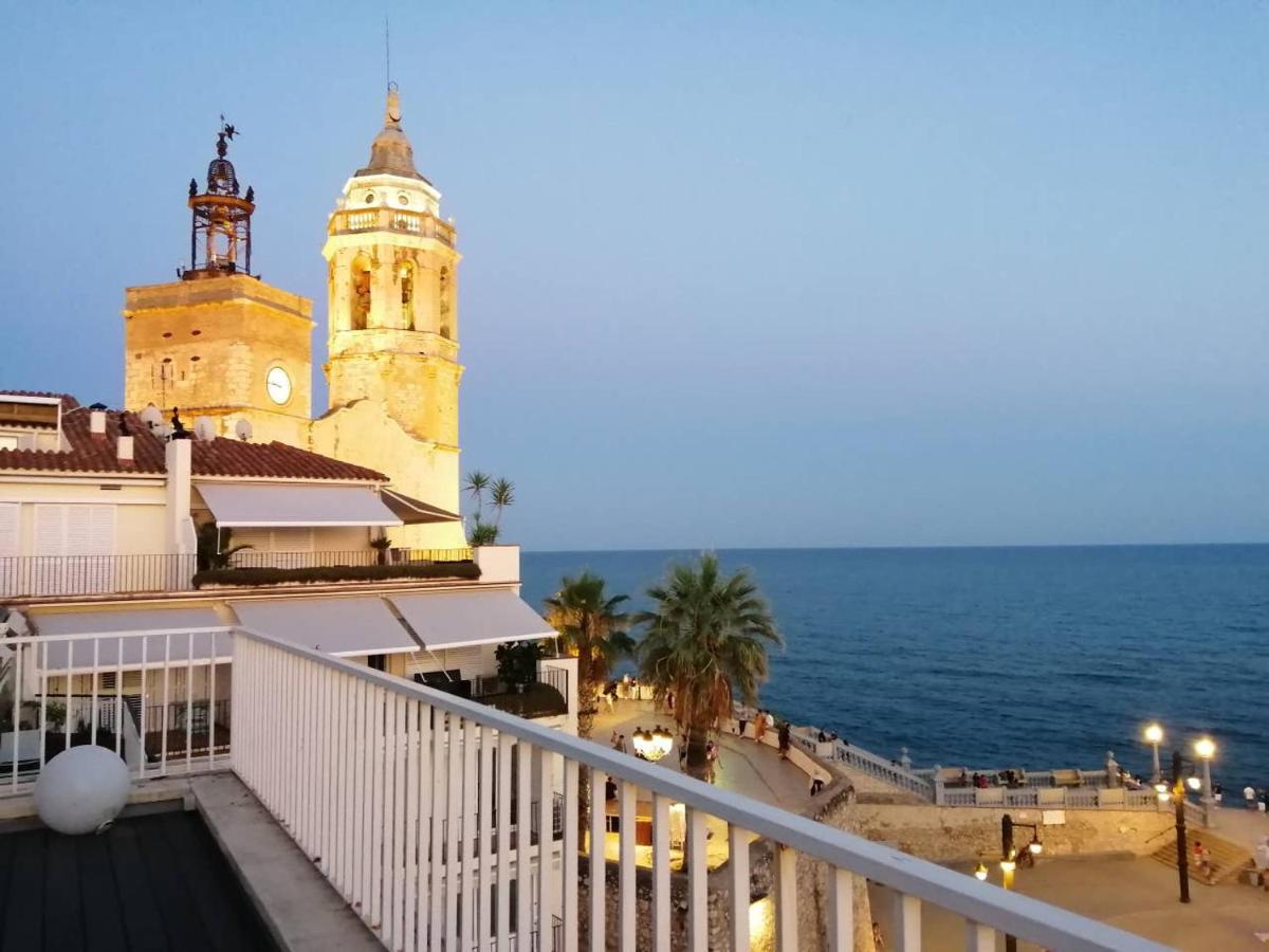 Апартаменти Atico Con Fantasticas Vistas Al Mar Y La Iglesia Сіджас Екстер'єр фото