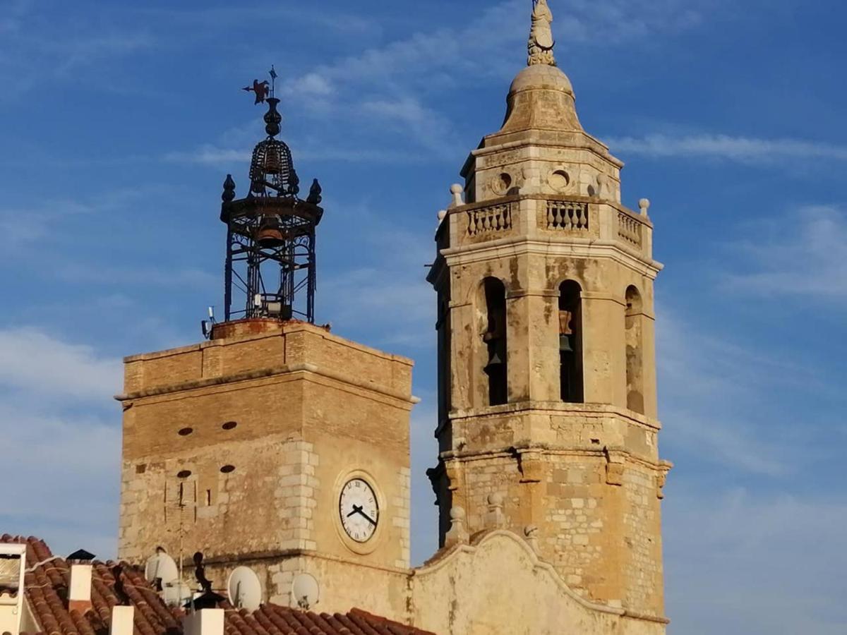 Апартаменти Atico Con Fantasticas Vistas Al Mar Y La Iglesia Сіджас Екстер'єр фото
