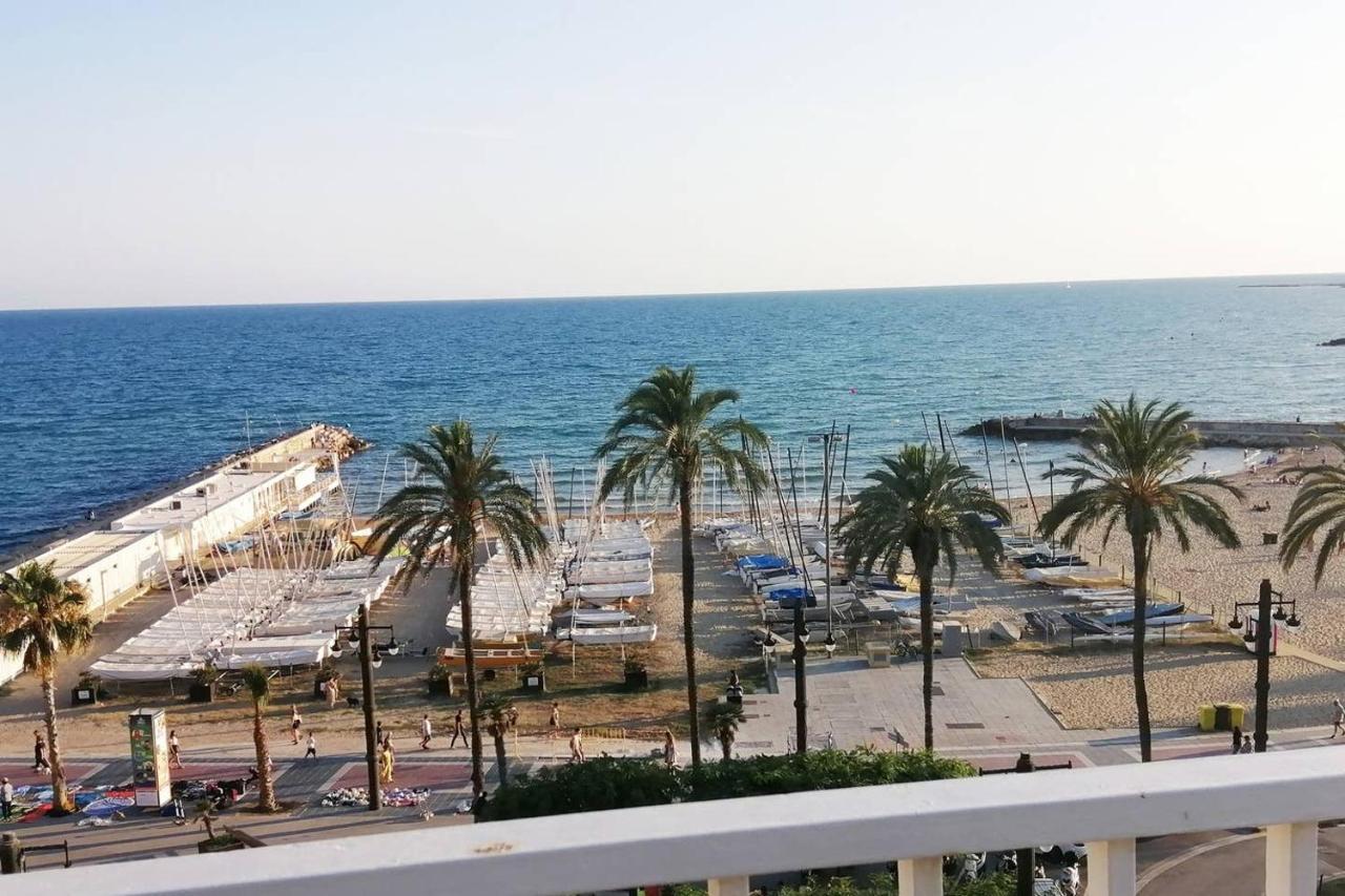 Апартаменти Atico Con Fantasticas Vistas Al Mar Y La Iglesia Сіджас Екстер'єр фото