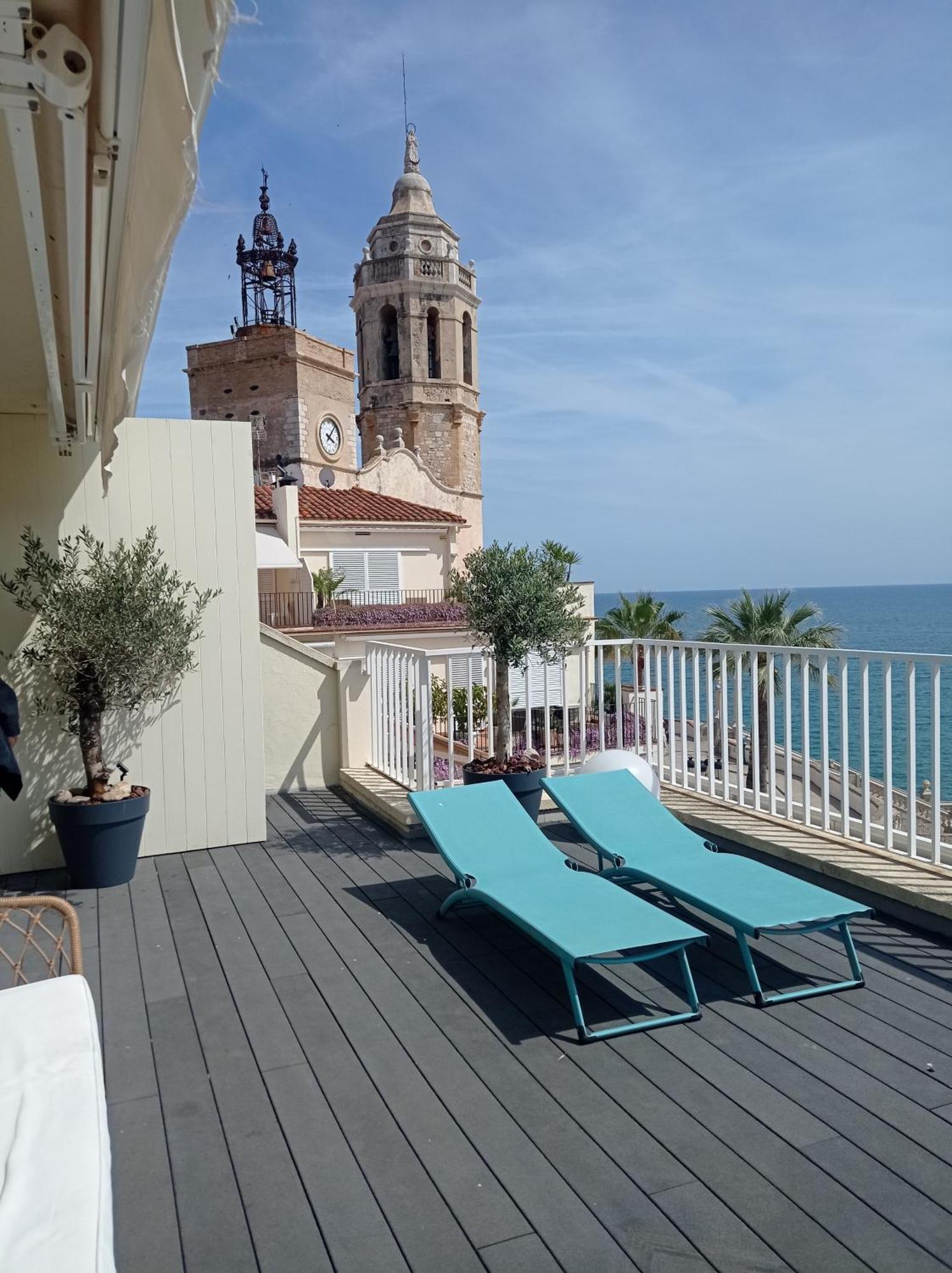 Апартаменти Atico Con Fantasticas Vistas Al Mar Y La Iglesia Сіджас Екстер'єр фото